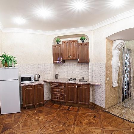 Rynok Square - The Heart Of Lviv Apartment Exterior photo
